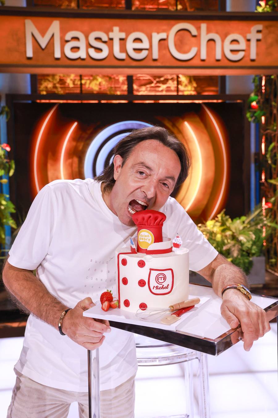 Tak prezentuje się 17. edycja “MasteChefa”. Czarujący Roznerski kusi spojrzeniem!