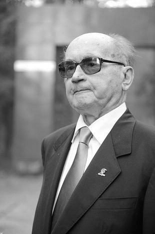 wojciech-jaruzelski-R1