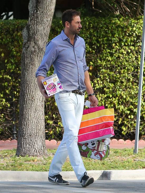 Adriana Lima z córeczkami i mężem