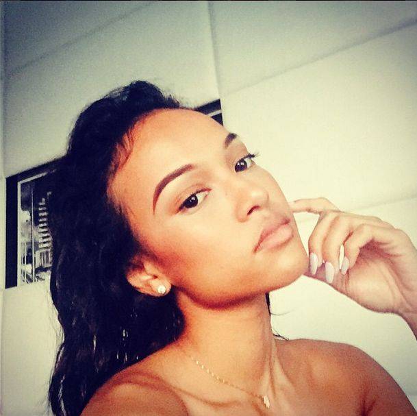 Co Karrueche Tran pokazuje na Instagramie?