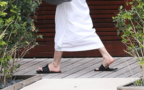 Kelly Brook w bikini bez retuszu