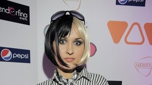 Sara May o Lesz: tępawa córeczka bogatego tatusia