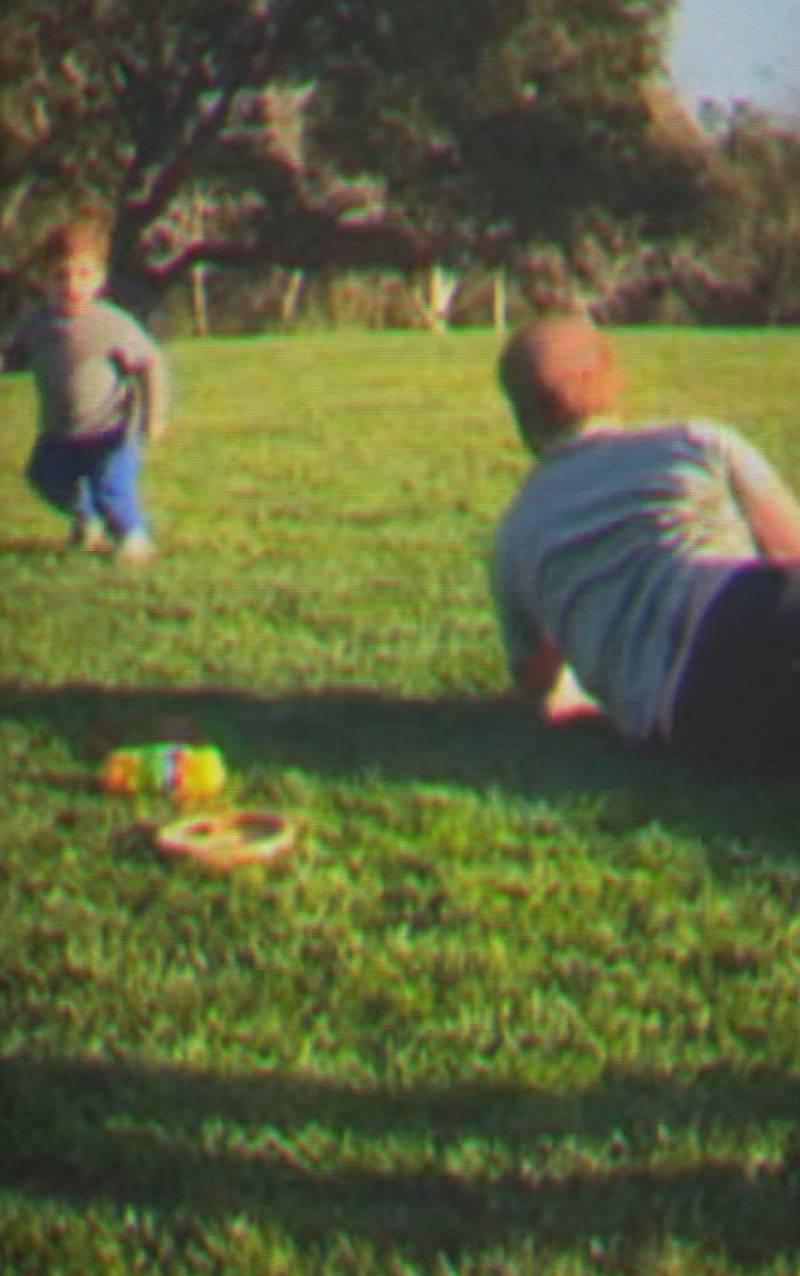 Takim ojcem jest książę Harry. Meghan pokazała prywatne nagrania z okazji Dnia Ojca