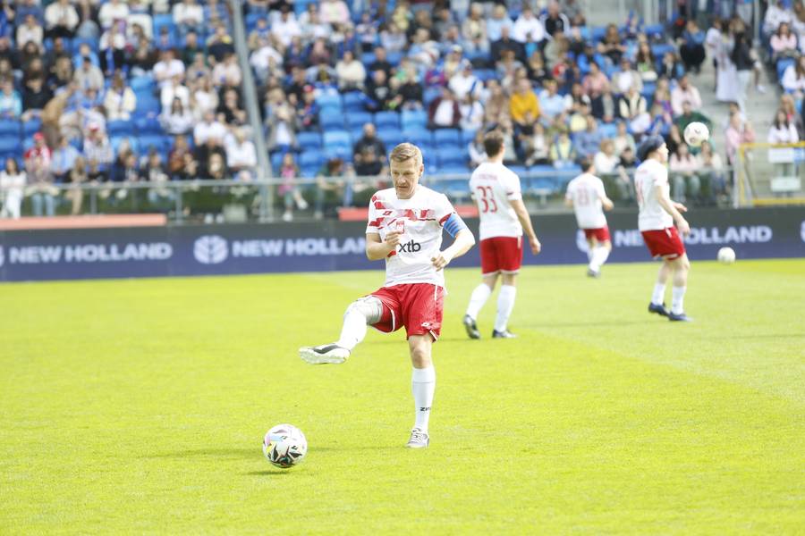 Mecz TVP kontra Artyści dla Fundacji TVP, fot. AKPA