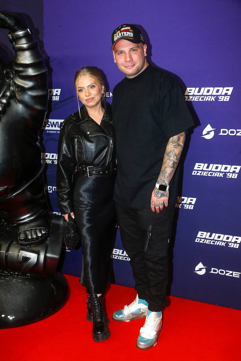 Premiera filmu “BUDDA. DZIECIAK ’98”. Opczowska wróciła na ścianki po zwolnieniu z TVP