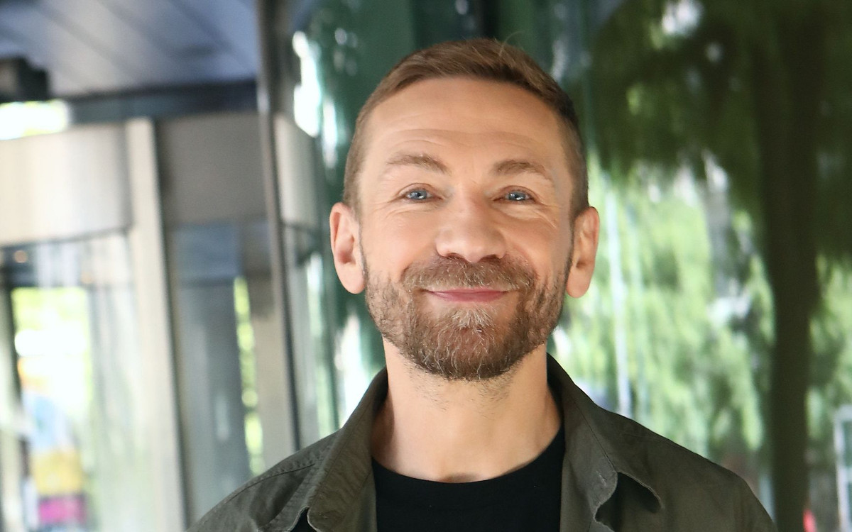 Po rozwodzie z Wojciechowską rzucił show-biznes. Tam teraz pracuje Kossakowski