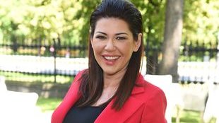 Iwona Węgrowska pokazała swoją propozycję na Eurowizję 2017!