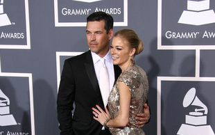 Kto zafundował sobie tatuaż na stopie? (FOTO)