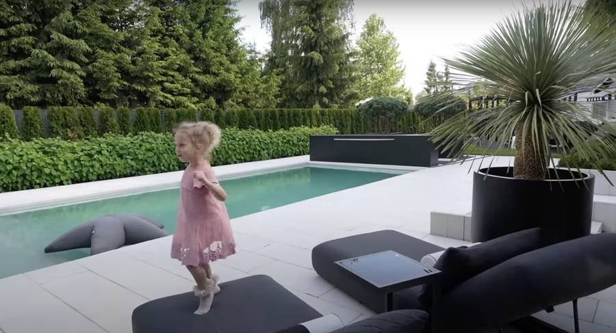 Andziaks pokazała swój SPEKTAKULARNY ogród! Jeszcze więcej atrakcji, niż rok temu