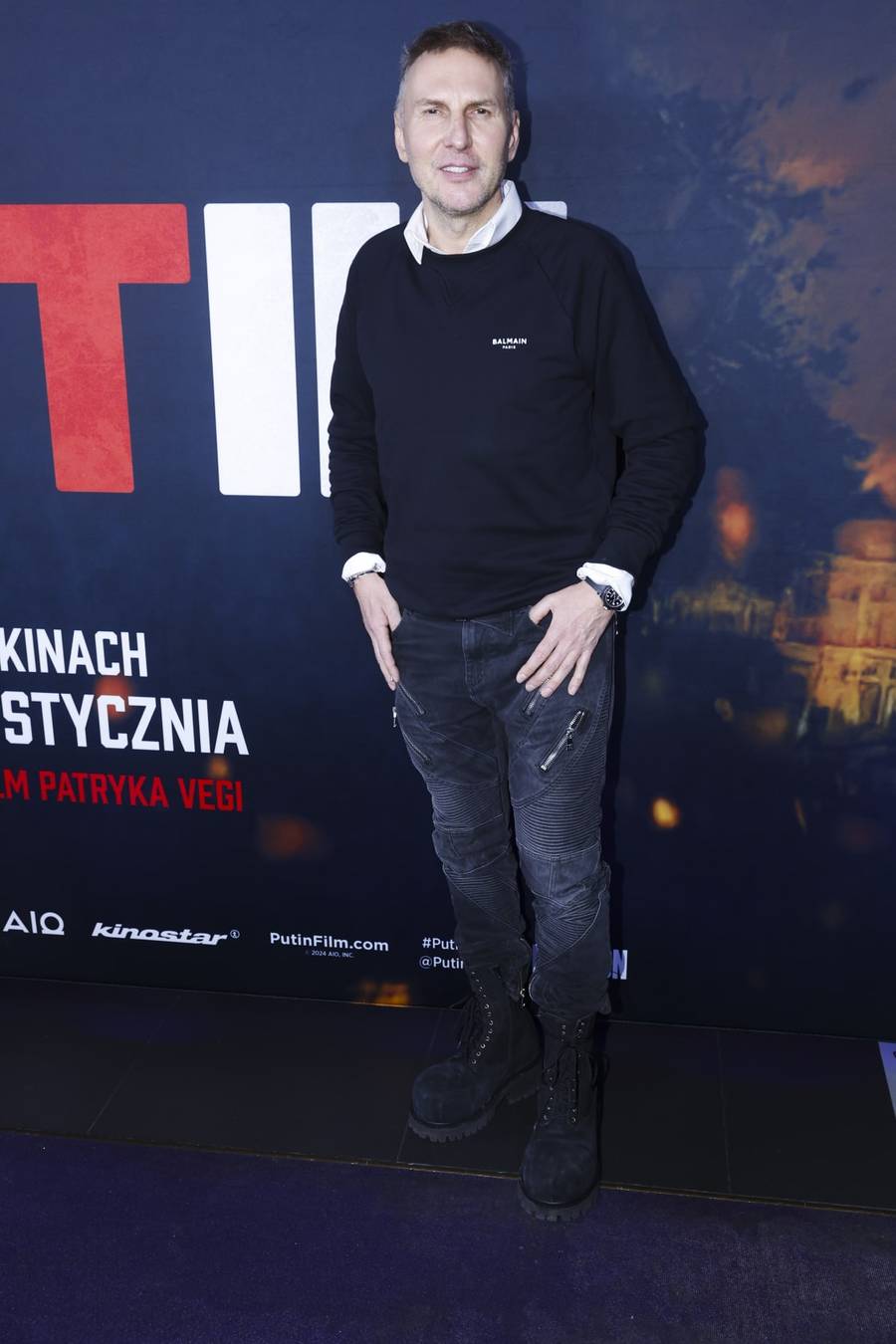 Zaskakująca premiera filmu “Putin”! Patryk Vega z żoną i córką, Marta Krupa w sweterkowej sukience (FOTO)