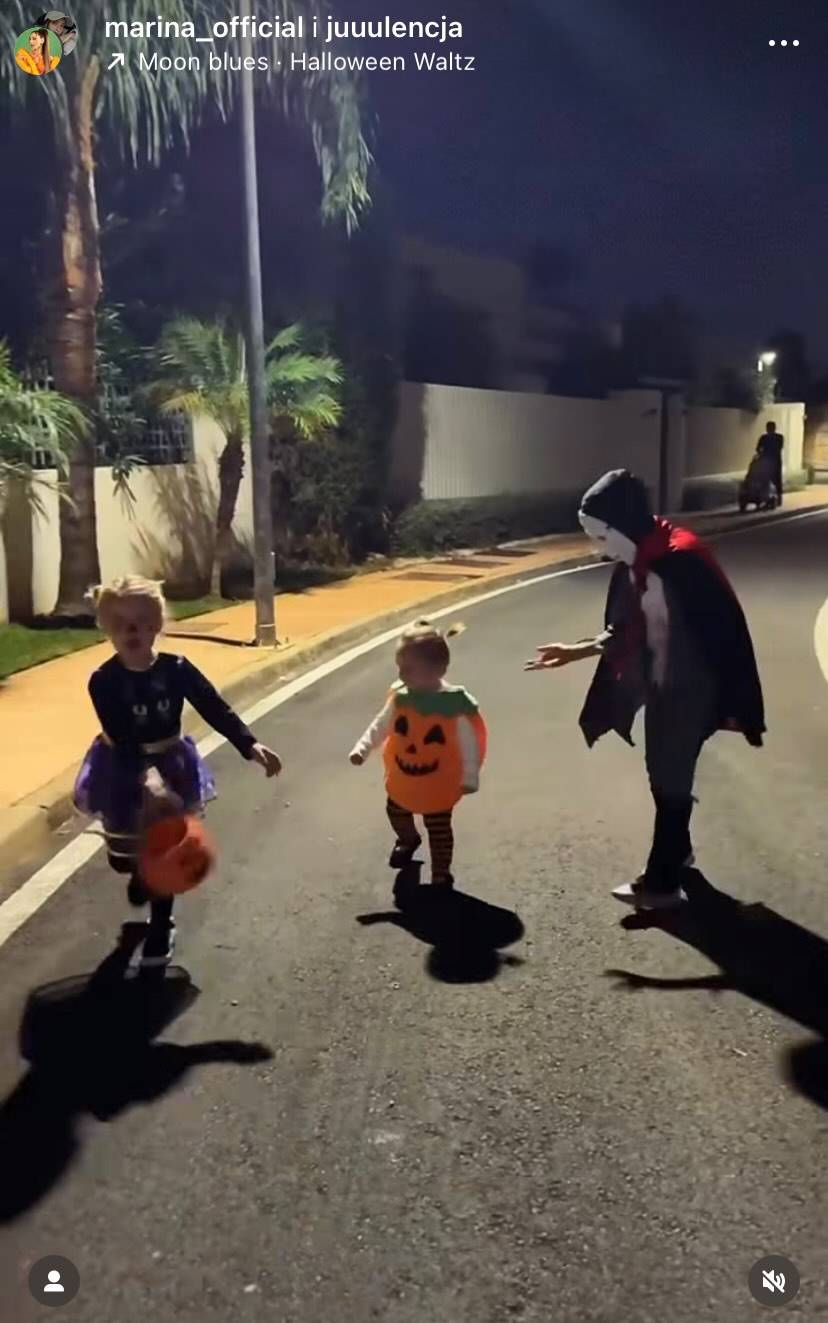 Szok! Noelia Szczęsna poszła zbierać cukierki na Halloween. Ona już tak drepta? (WIDEO)